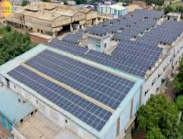 Industrial rooftop solar plant
